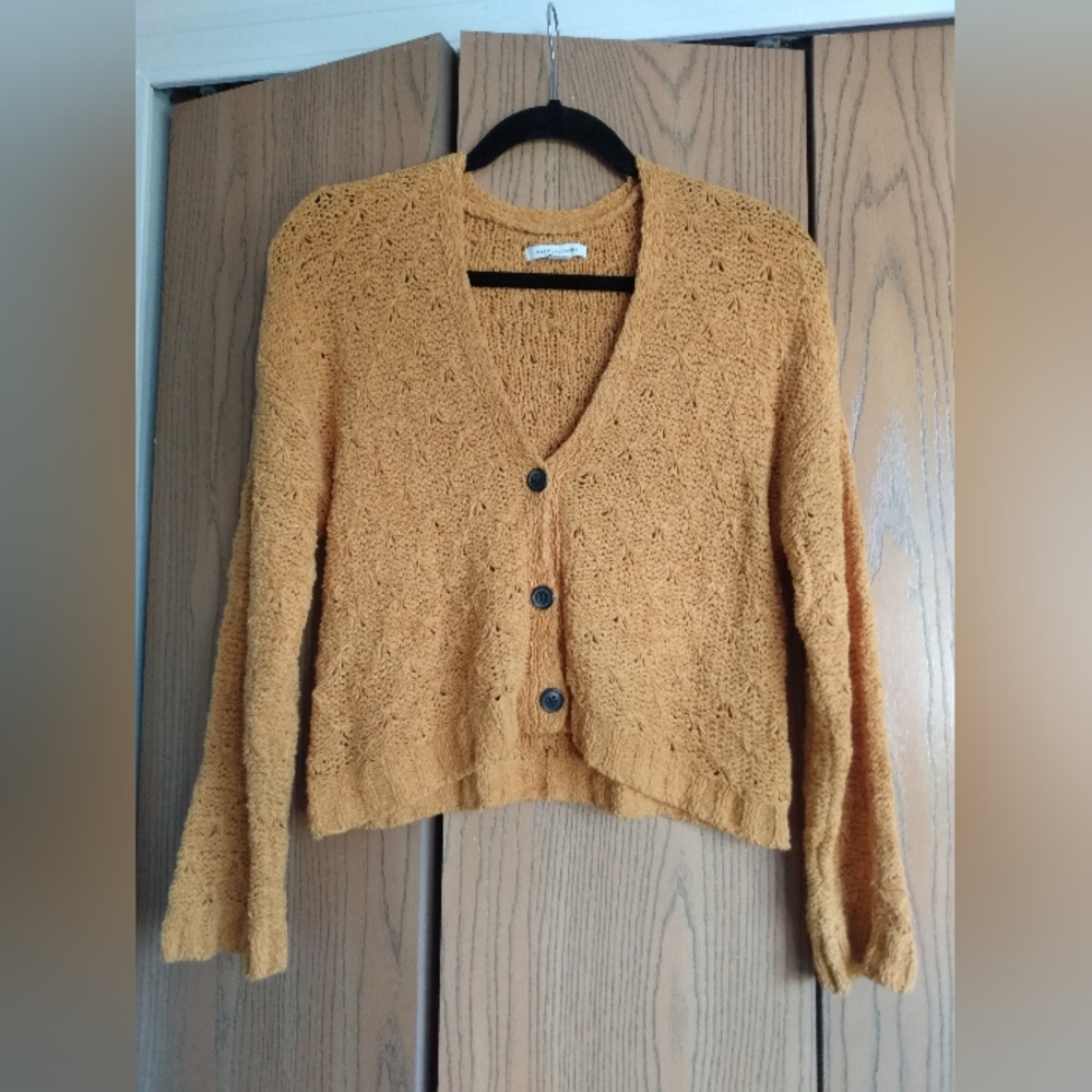 American Eagle Marigold Yellow Cropped Button Down Cardigan 🧡💛